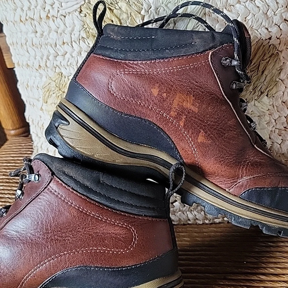 Timberland hiking boots, size 6 boys